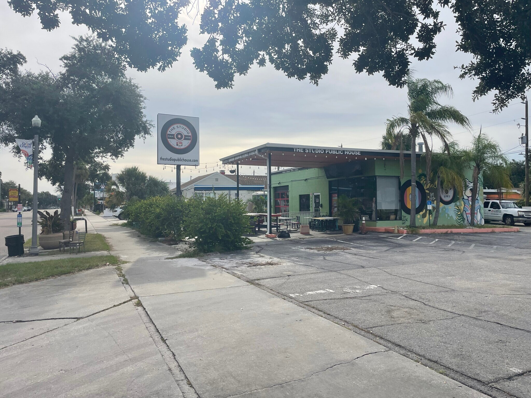 2950 Central Ave, Saint Petersburg, FL for Sale