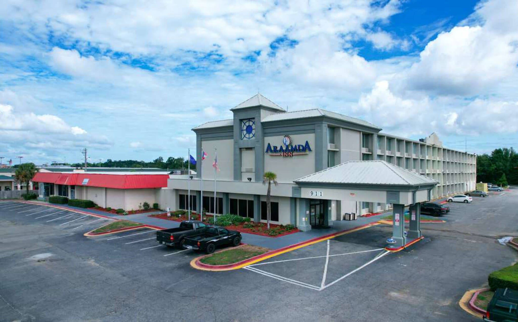 911 E Oglethorpe Blvd, Albany, GA for Sale