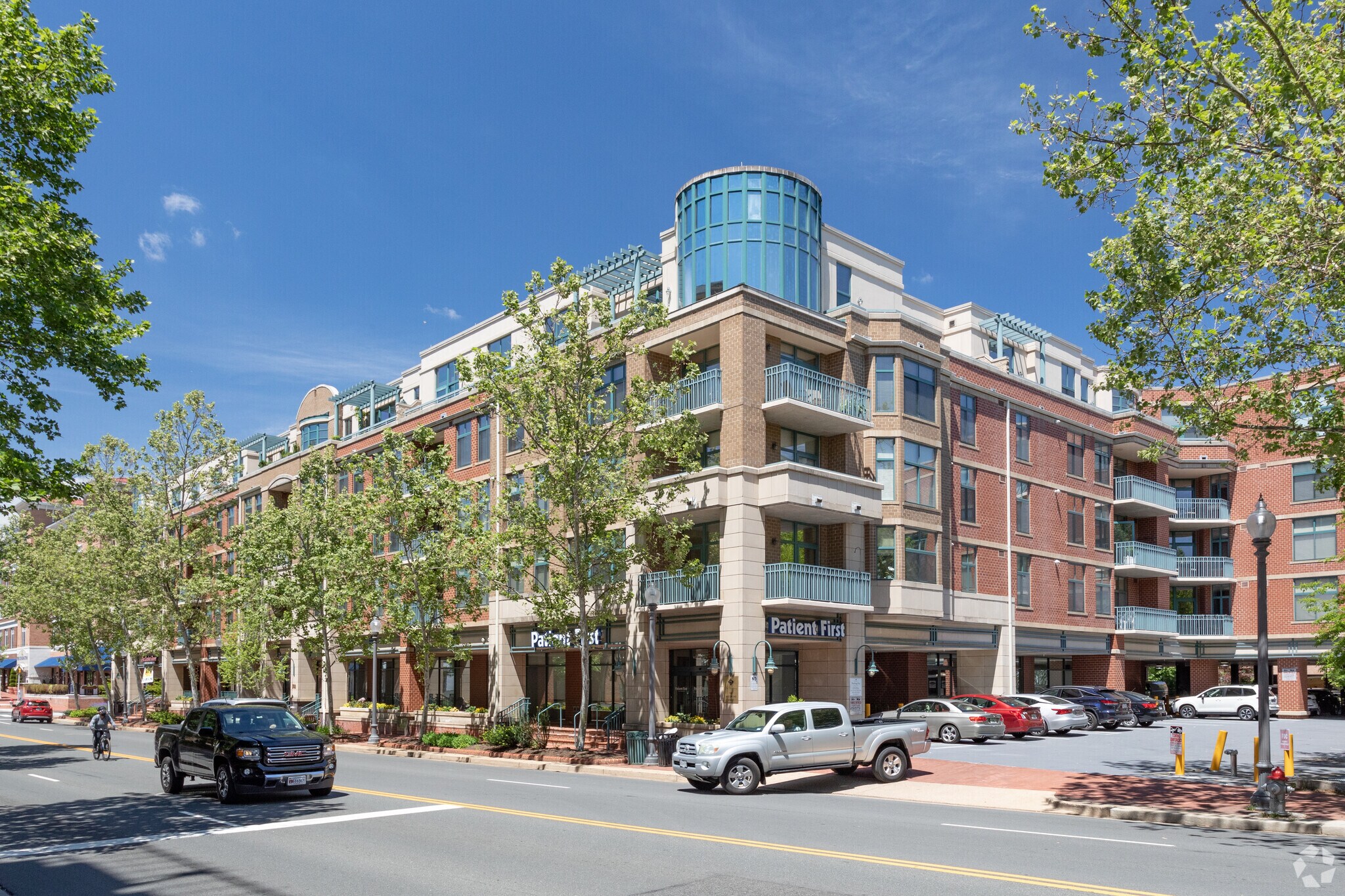 502 W Broad St, Falls Church, VA for Rent