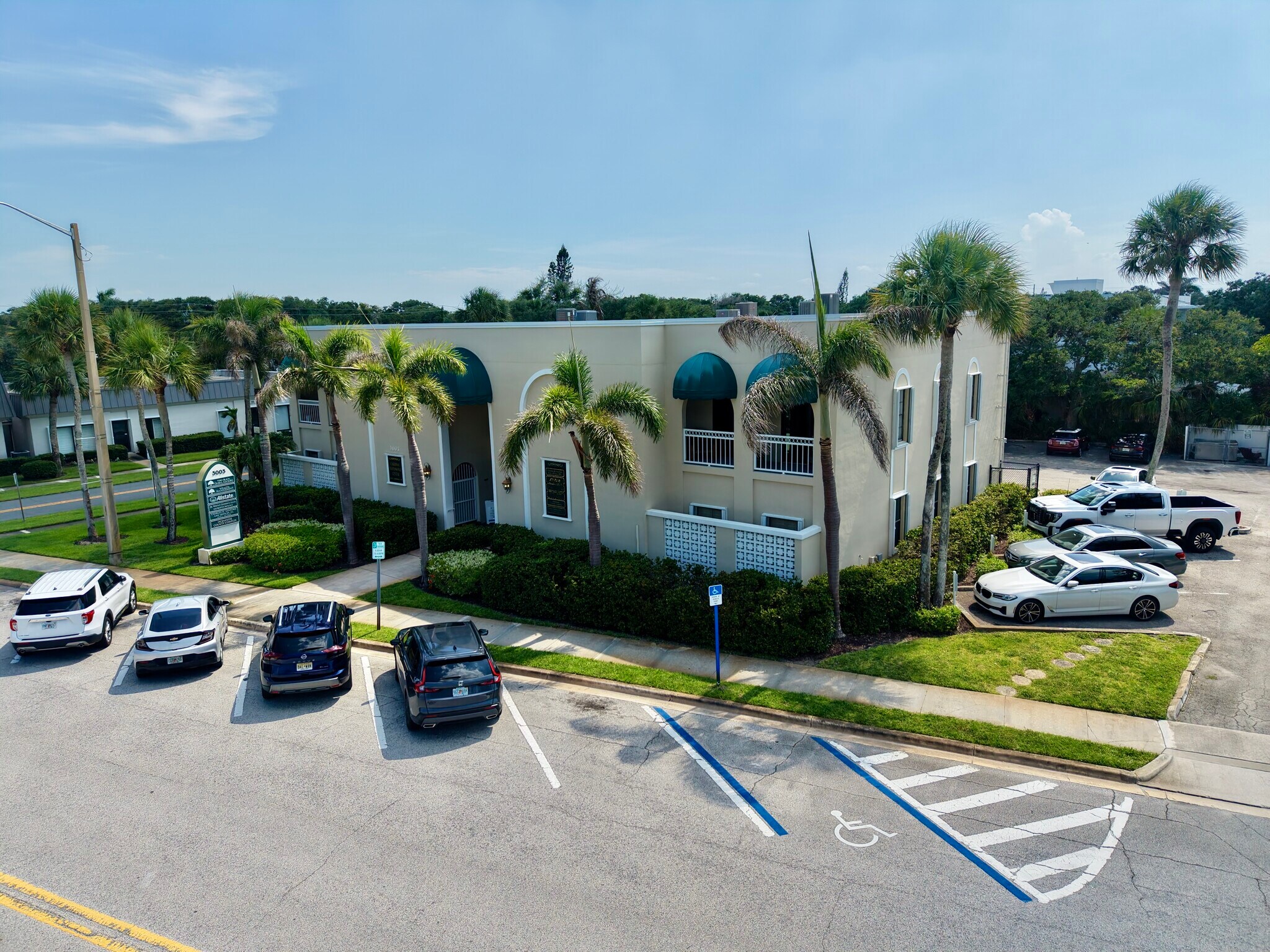 3003 Cardinal Dr, Vero Beach, FL for Sale