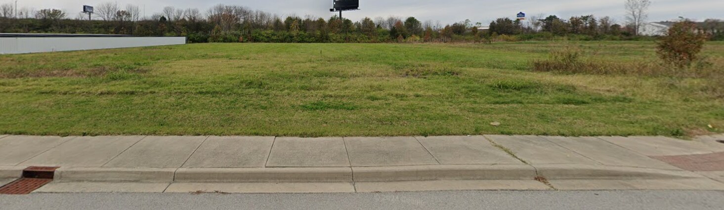 6600 Paramount Park Dr, Louisville, KY for Sale