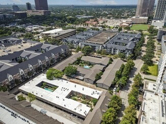 Houston, TX Apartments - 2320 McCue Rd