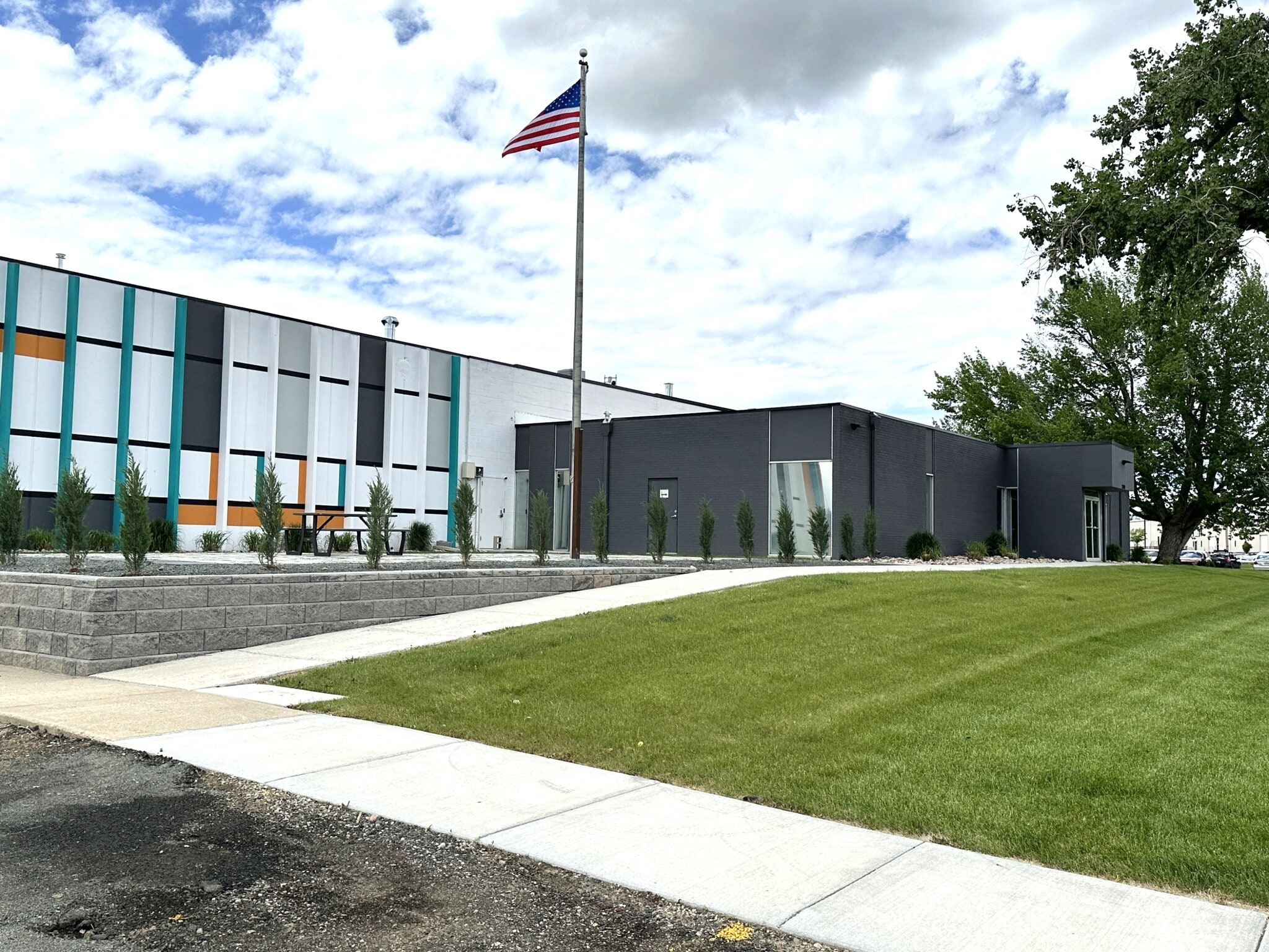2360 Industrial Ln, Broomfield, CO for Sale
