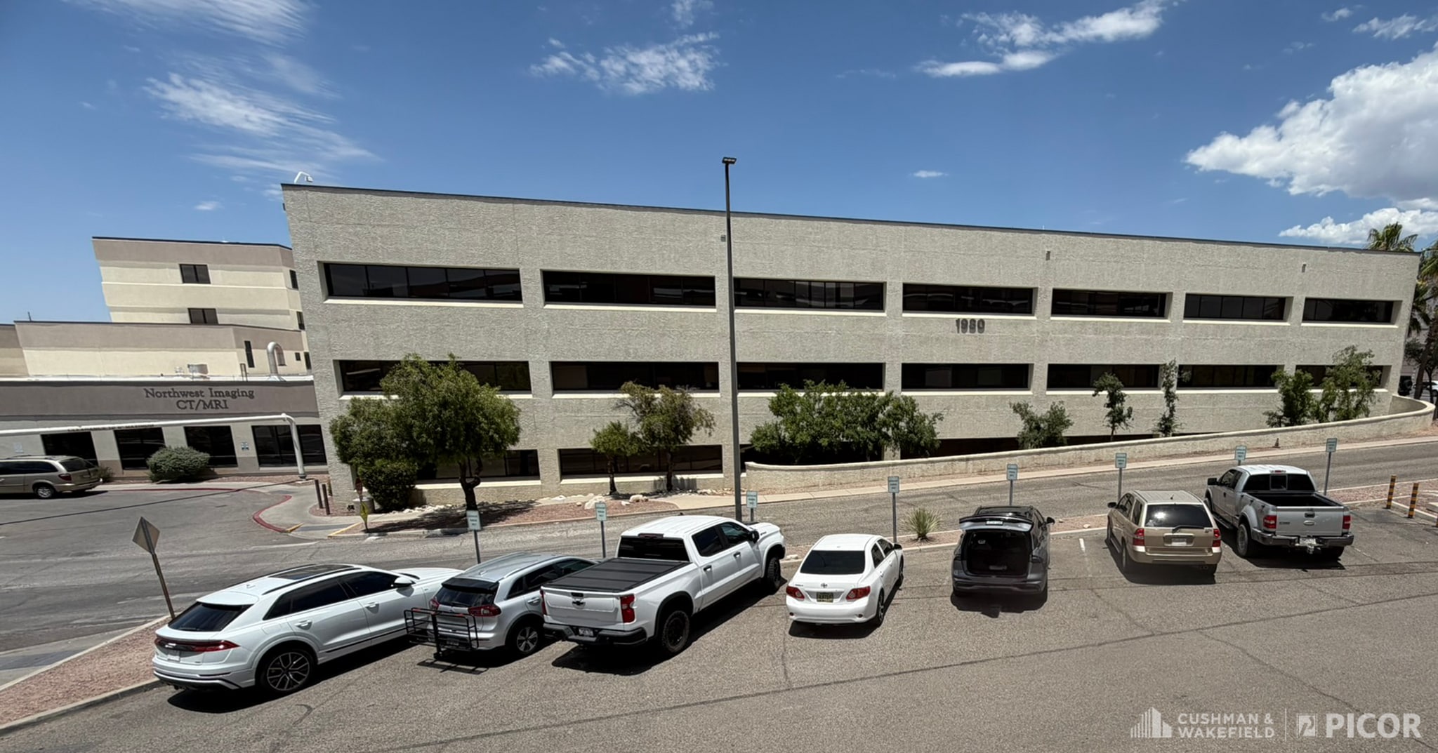 1980 W Hospital Dr, Tucson, AZ for Sale