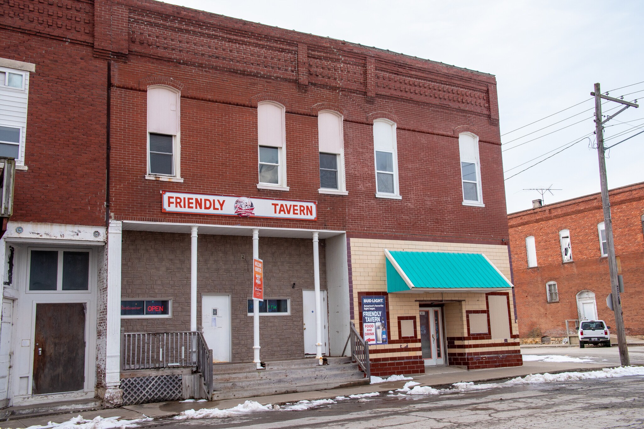 301 Main St Garden City, MO 64747 Retail Property for Sale on