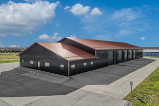 Waukee, IA Flex - 33083 Ute Ave