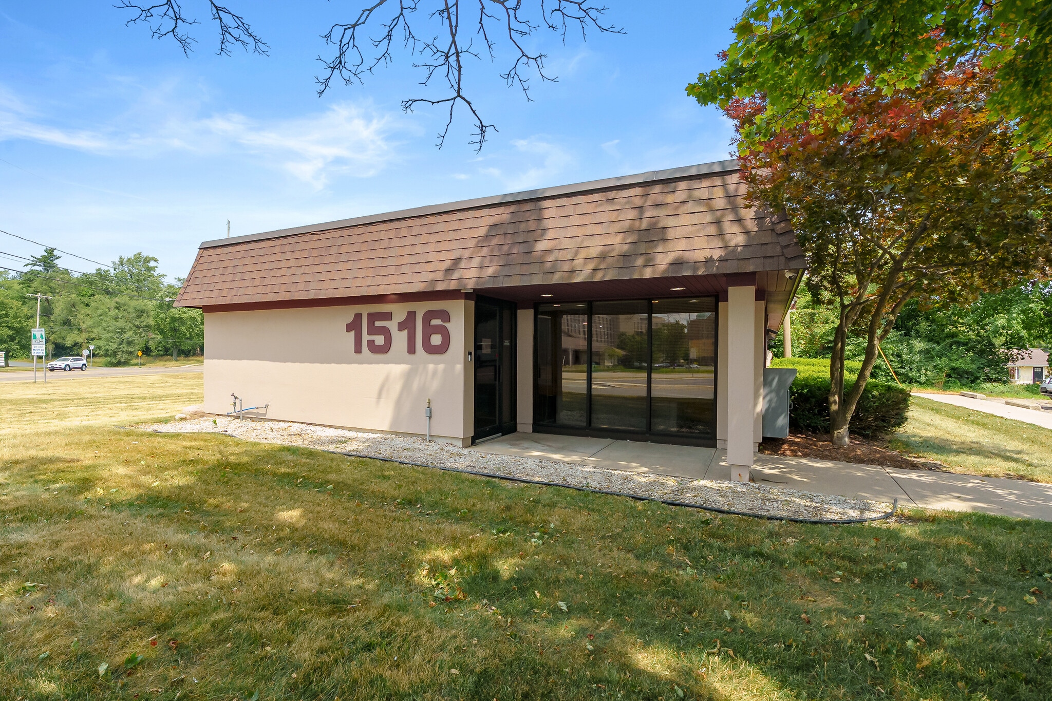 1516 Trimble Ave, Kalamazoo, MI for Sale