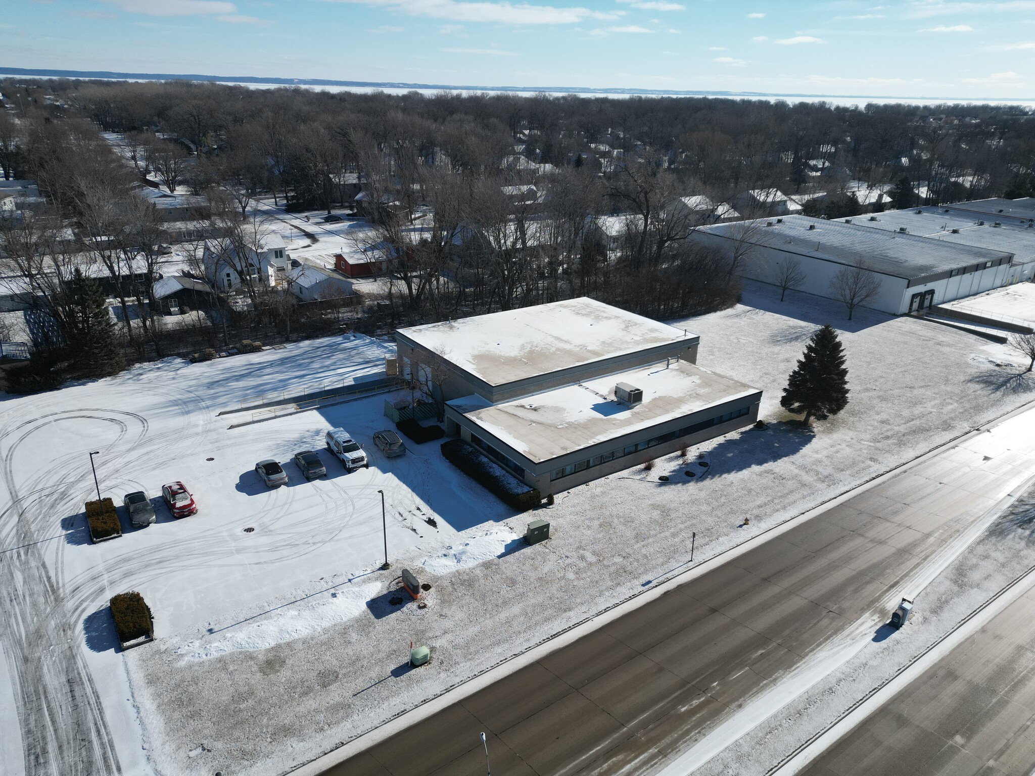 2362 Industrial Dr, Neenah, WI for Rent