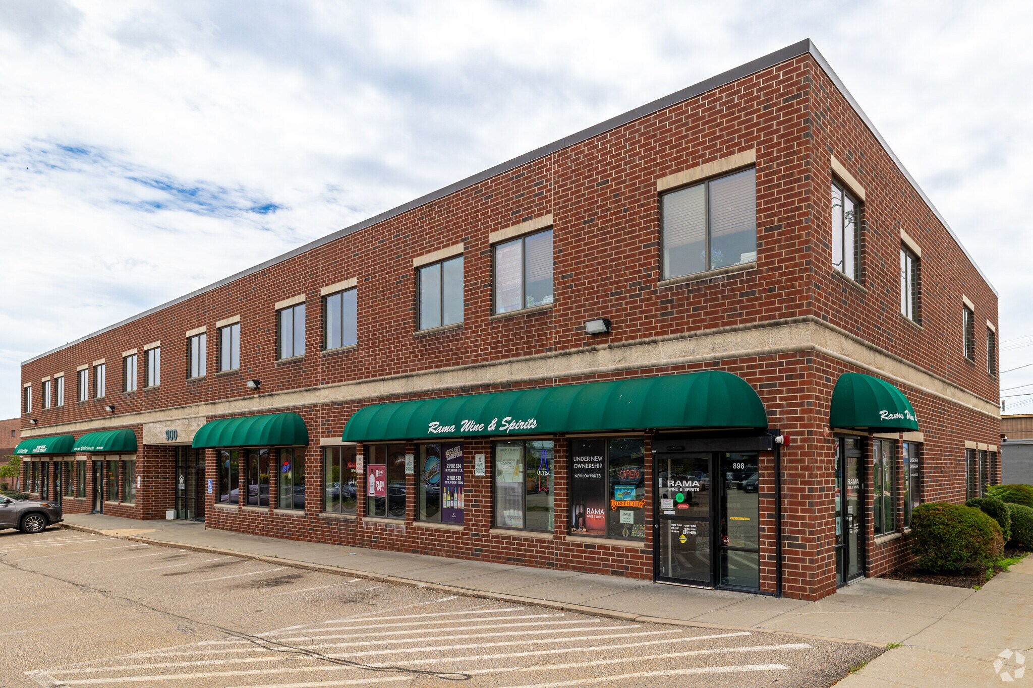 898-900 Washington St, Norwood, MA for Rent