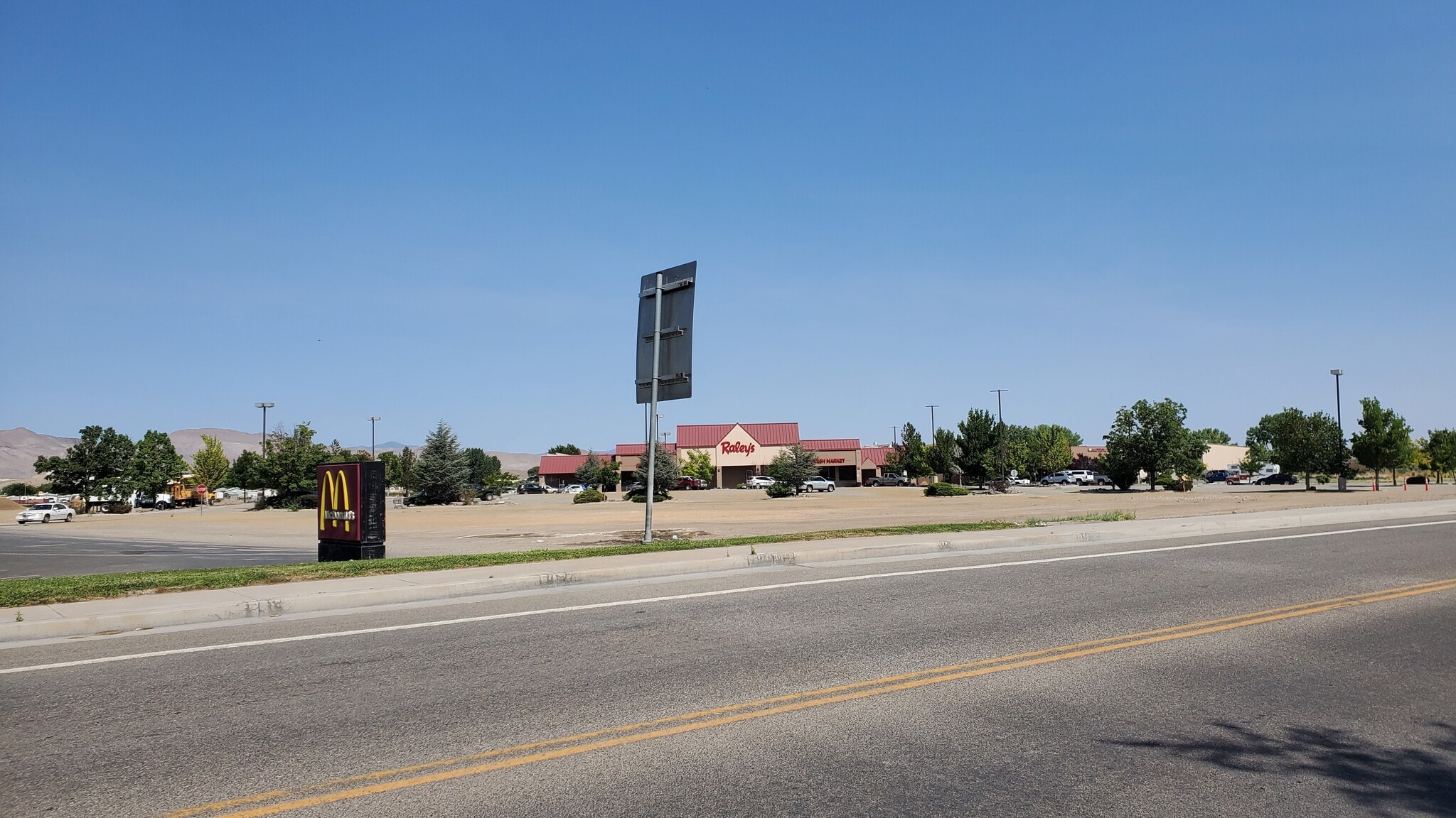 164 W Goldfield Ave, Yerington, NV for Sale