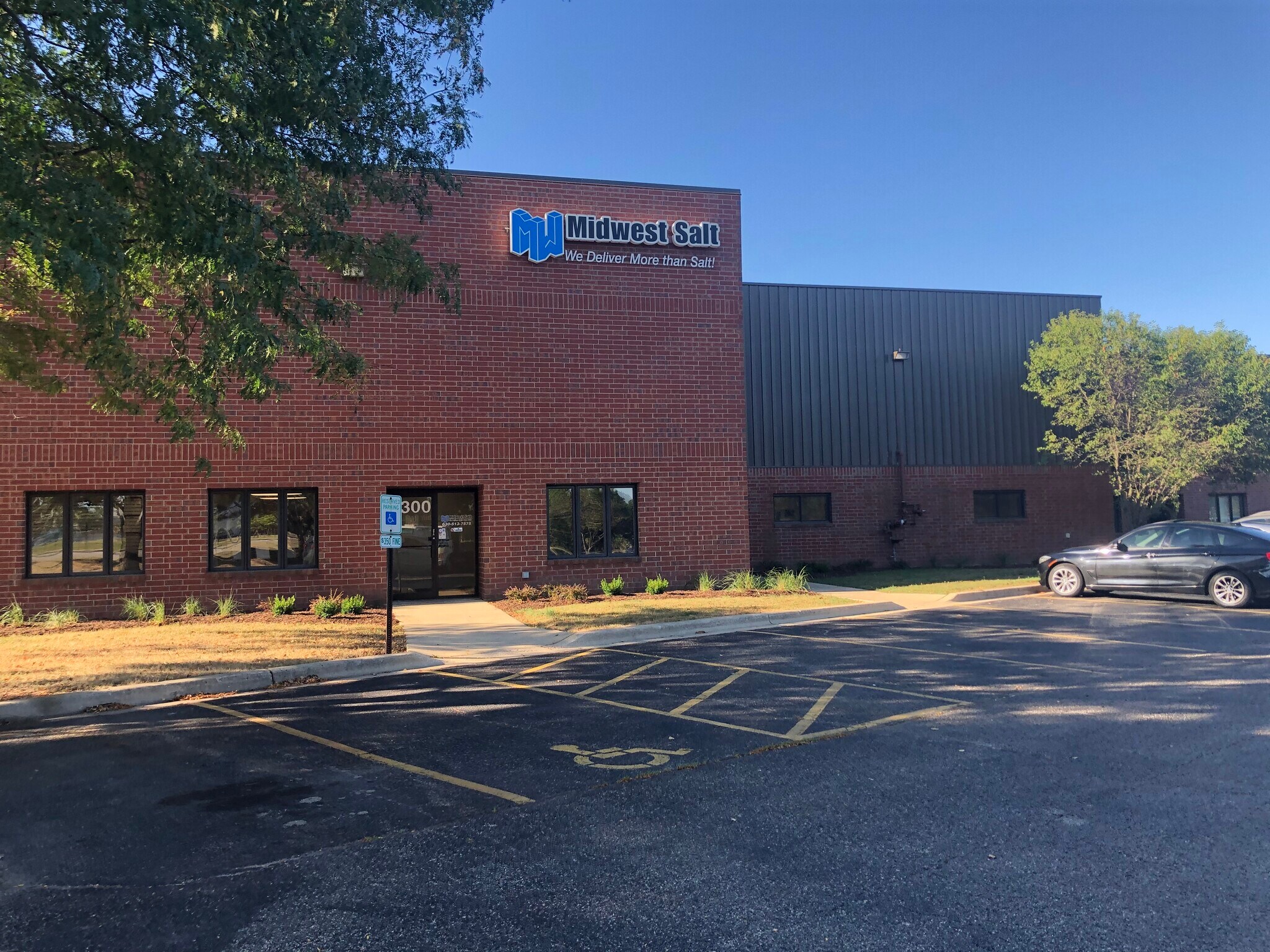 1300 W Washington St, West Chicago, IL for Rent