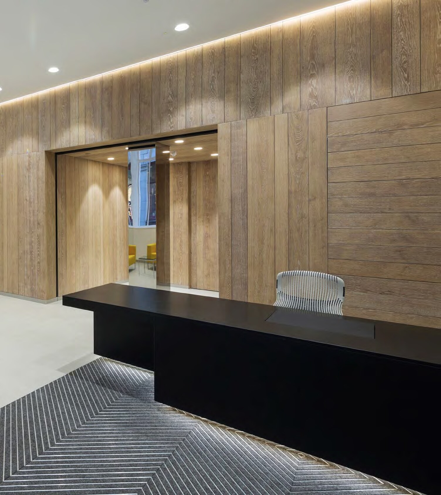 2 Idol Ln, London, LND for Rent