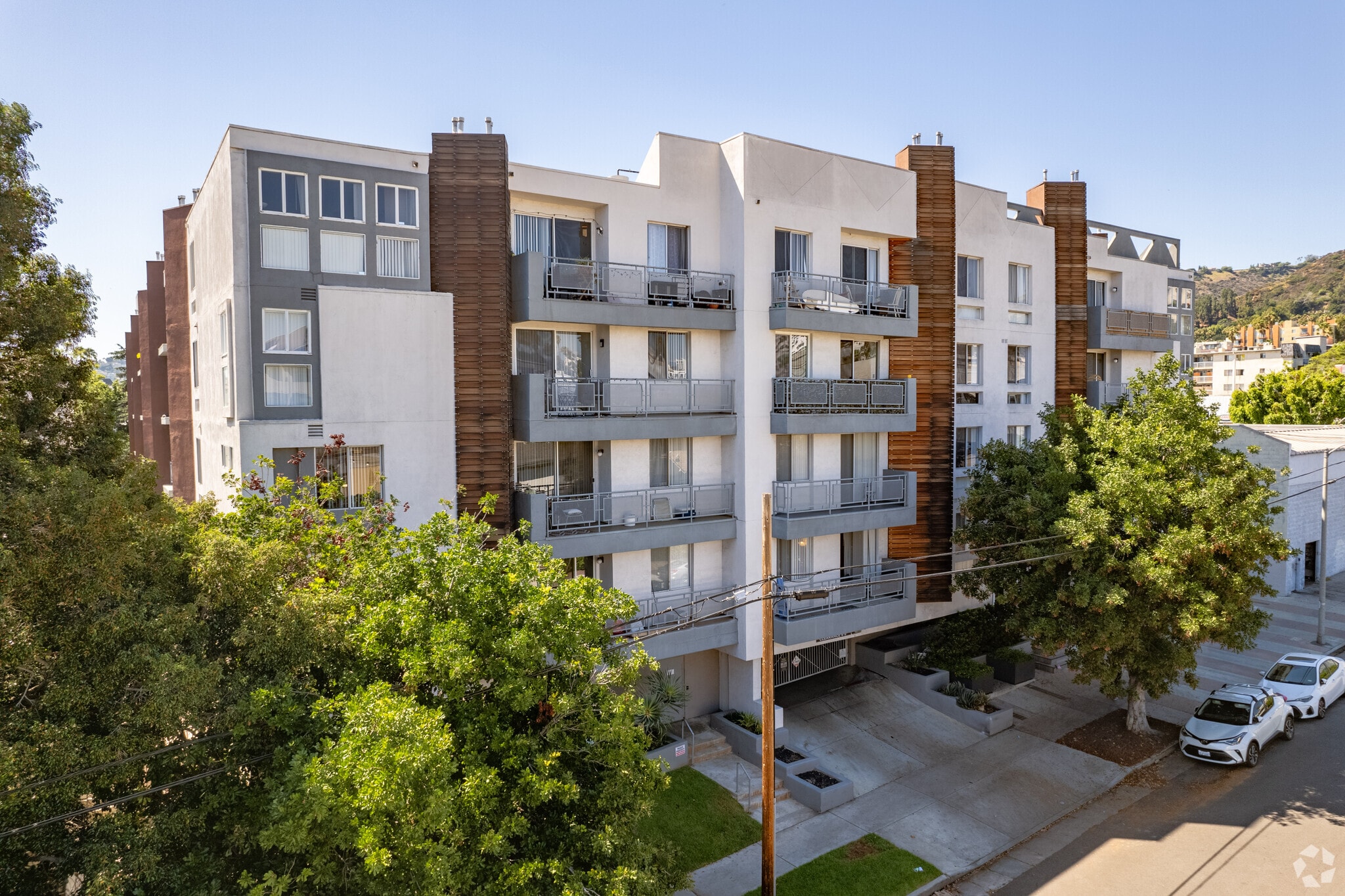 1443 N Fuller Ave, Los Angeles, CA for Sale