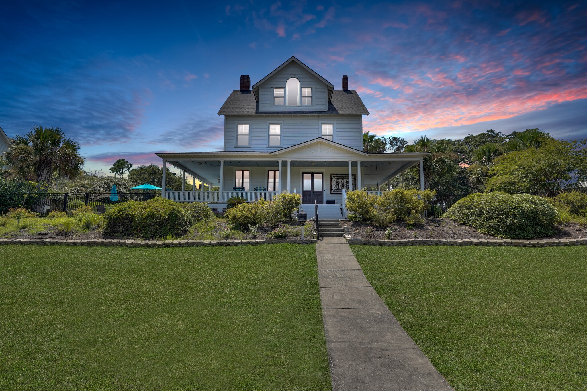 21 Officers Row, Tybee Island, GA for Sale