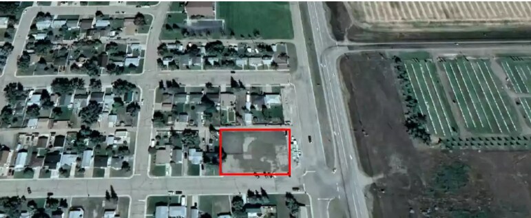 114 2 Av N, Vauxhall, AB for Sale