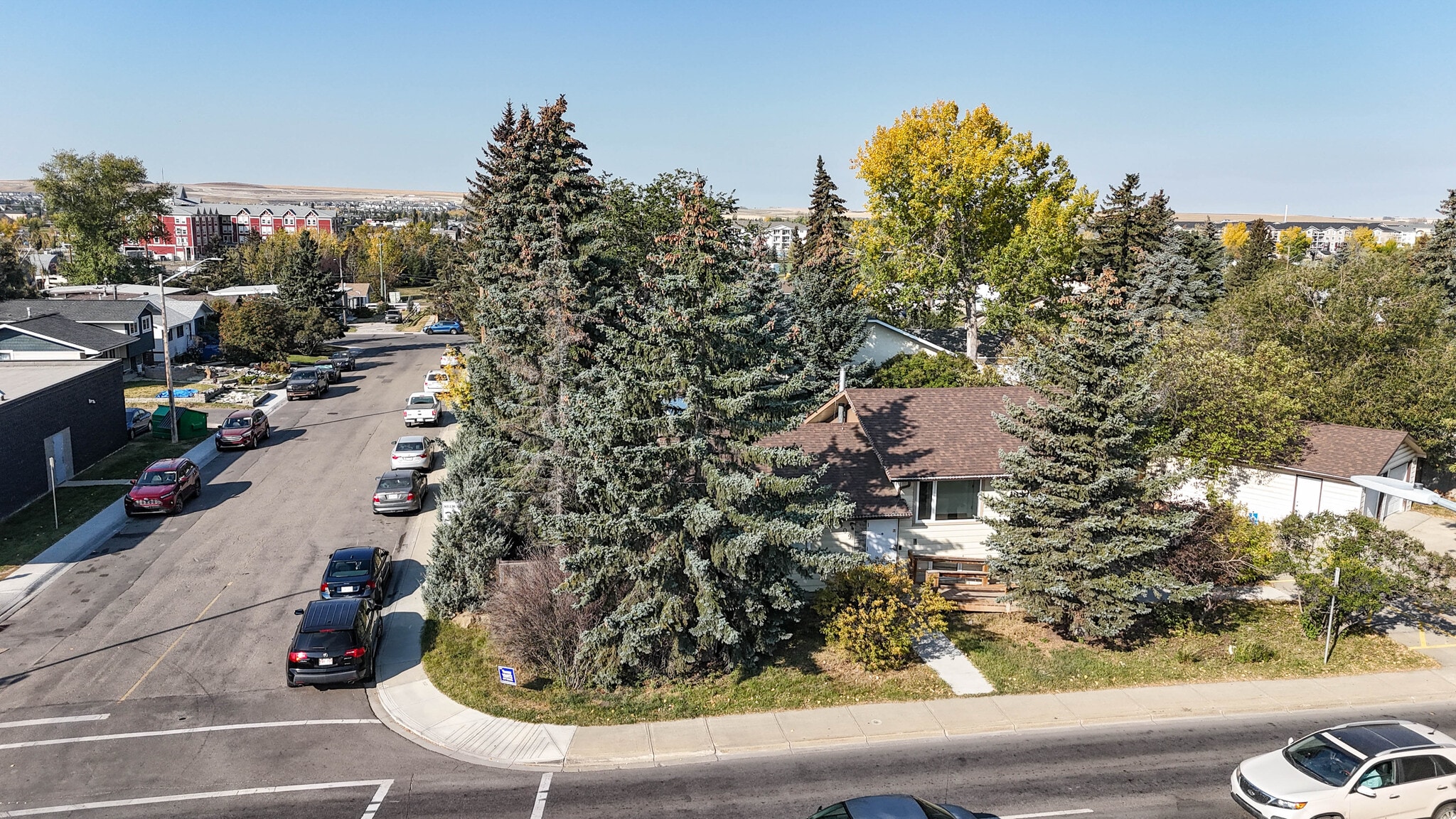 309 Main St N, Airdrie, AB for Sale