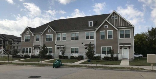 101 Springtree St, Denton, TX for Sale