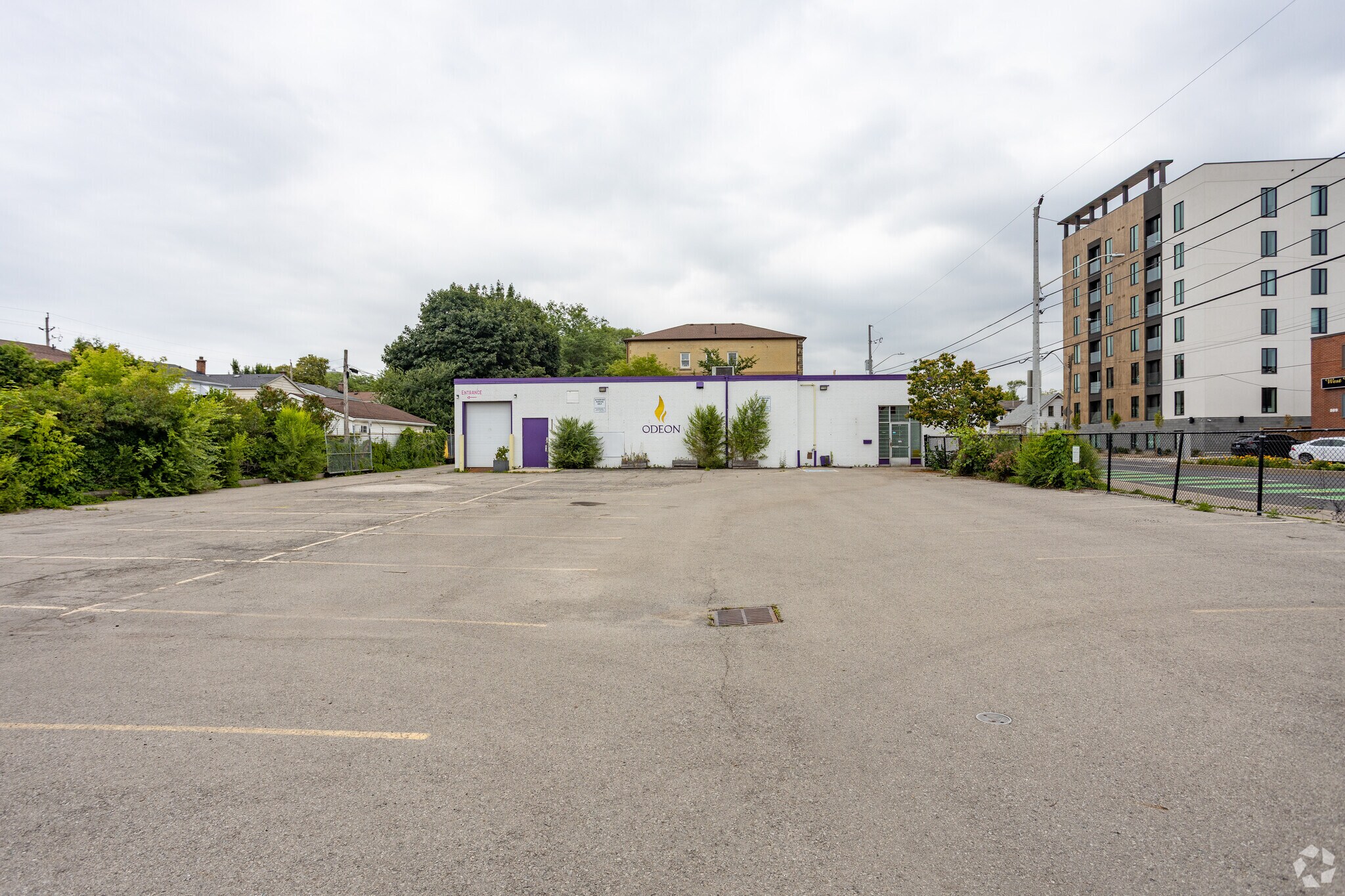 816 King St W, Hamilton, ON for Rent