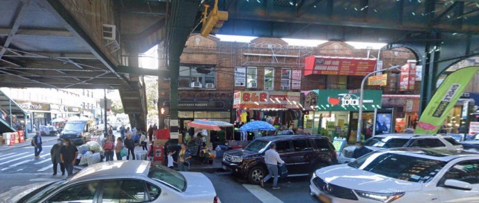 82-03-82-05 Roosevelt Ave, Jackson Heights, NY for Rent