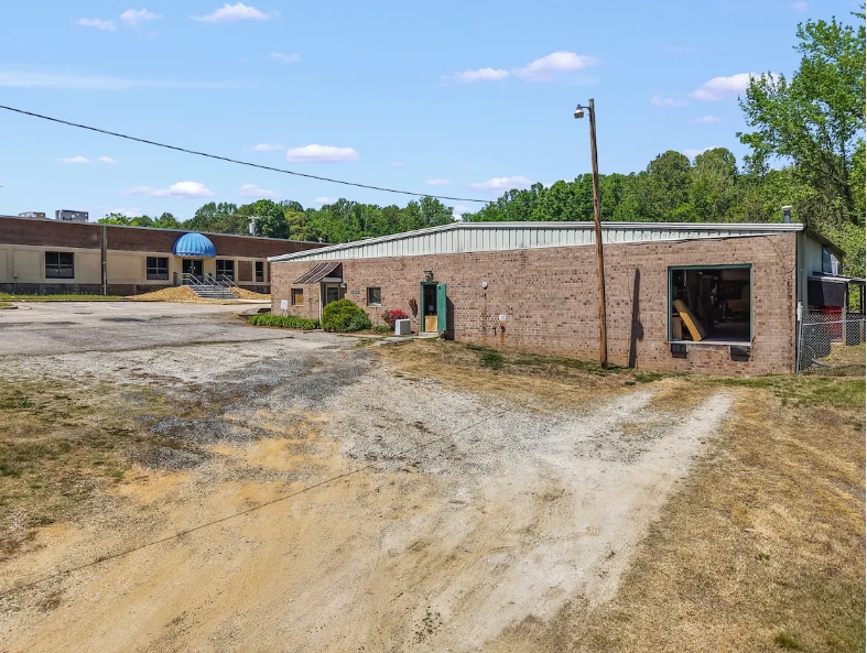 1200 Hickory Chapel Rd, High Point, NC for Sale