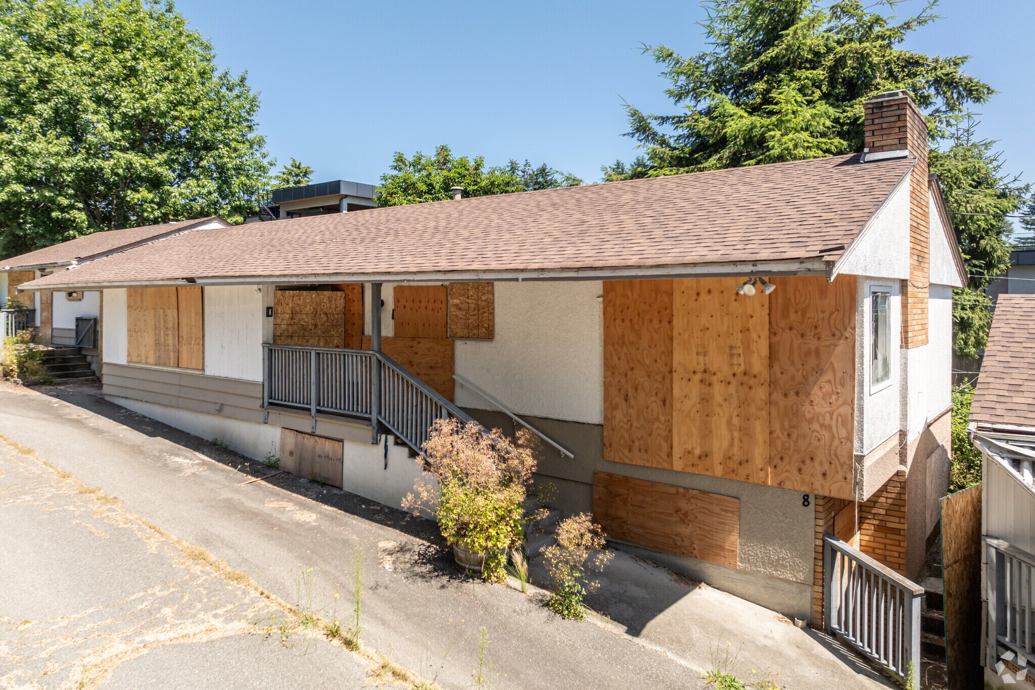 15855-15869 Pacific Av, White Rock, BC for Sale
