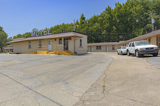 Junction City, KS Hospitality - 820 S Washington St