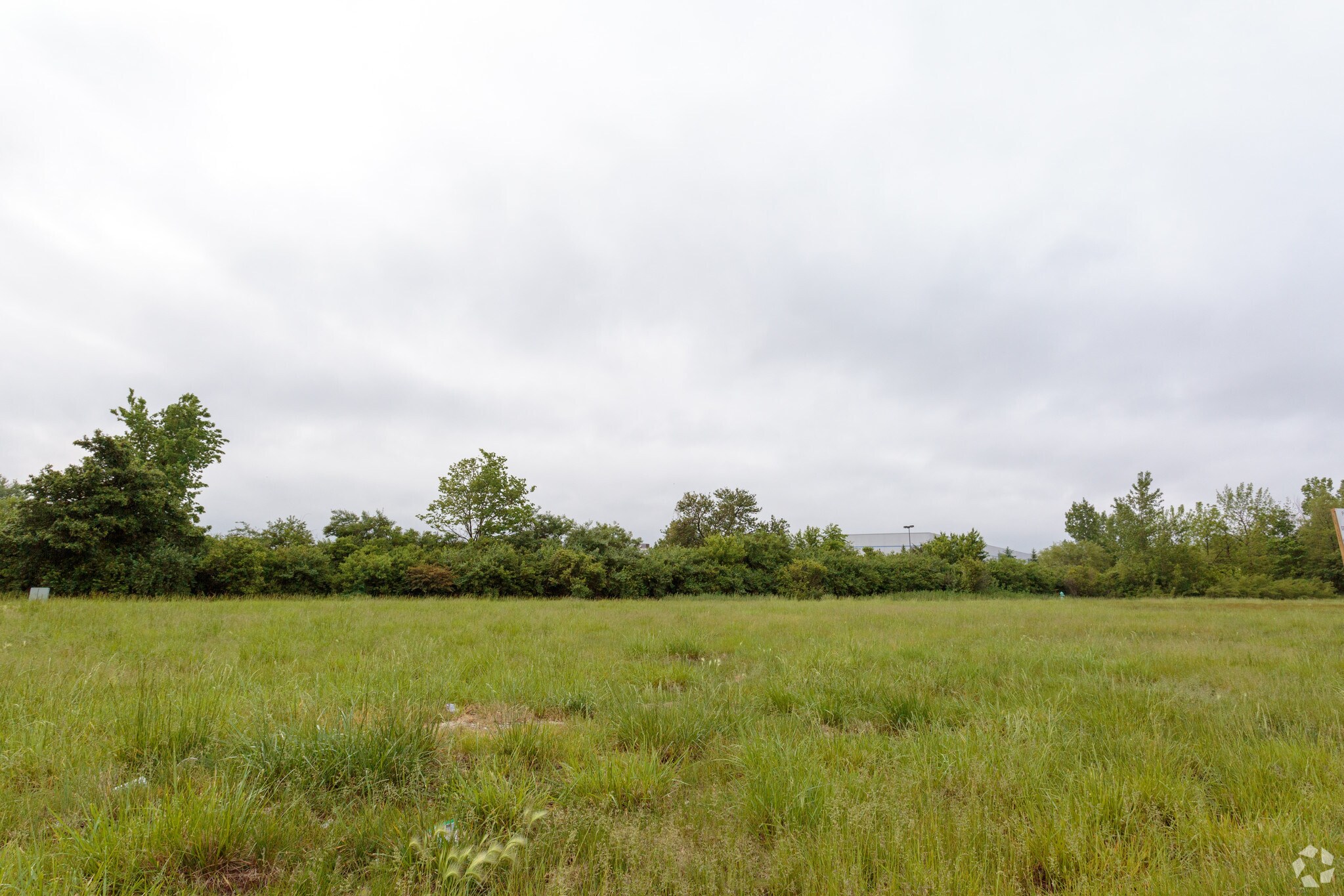 7327 E 96th St, Indianapolis, IN for Rent