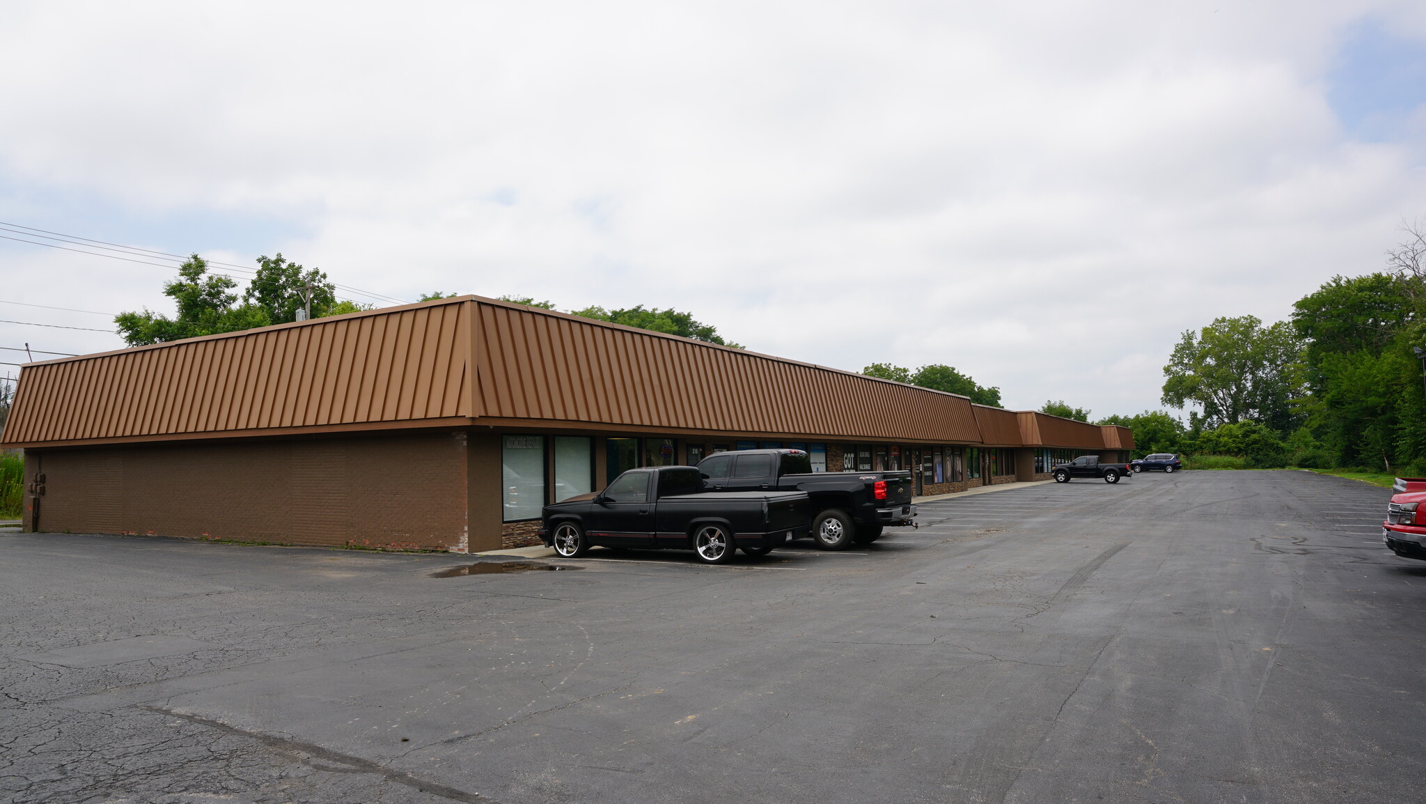 1600 S Noland Rd, Independence, MO for Rent