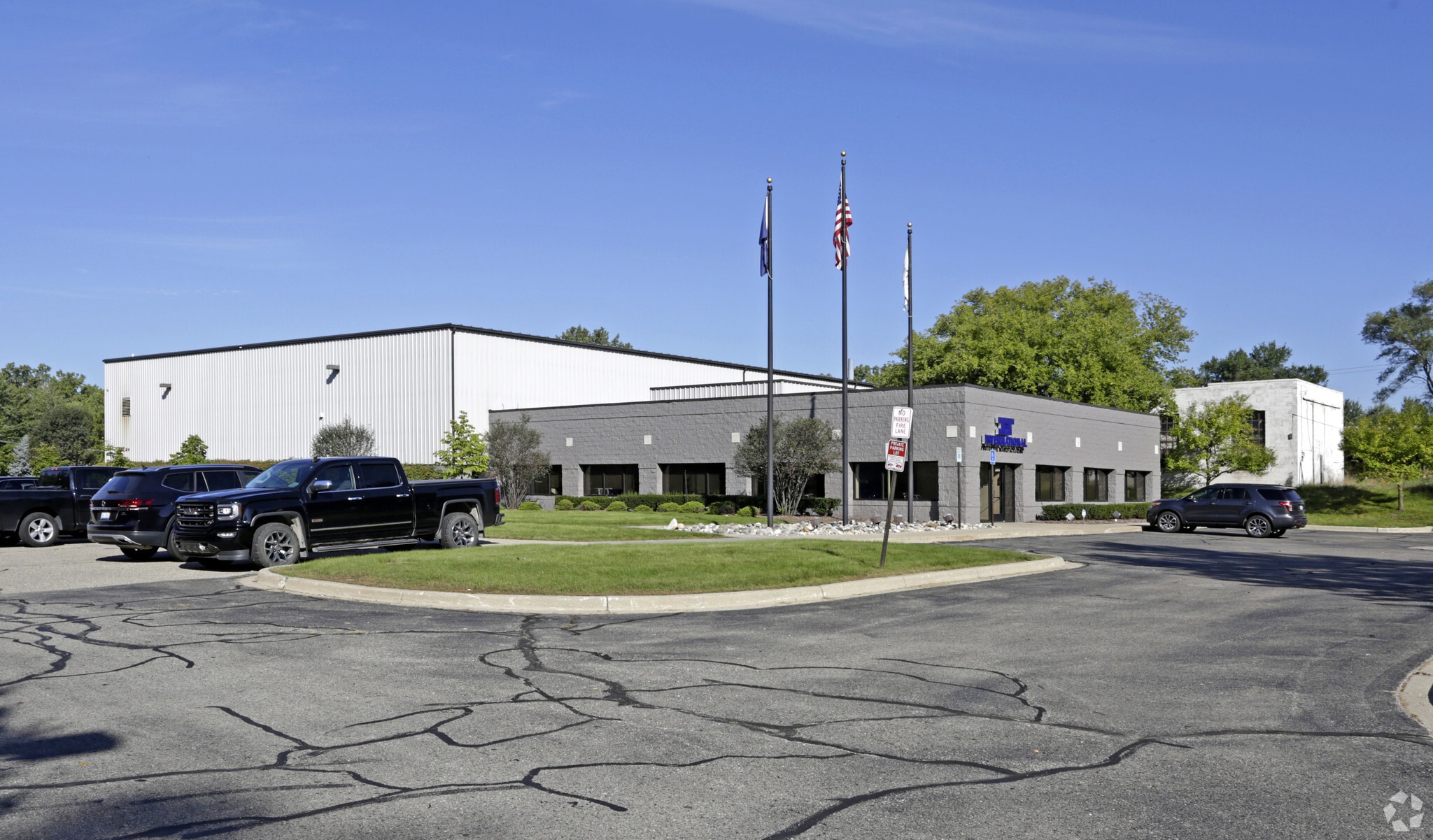 3199 Lapeer Rd, Auburn Hills, MI for Rent