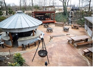 Memphis, TN Restaurant - 141 E Carolina Ave