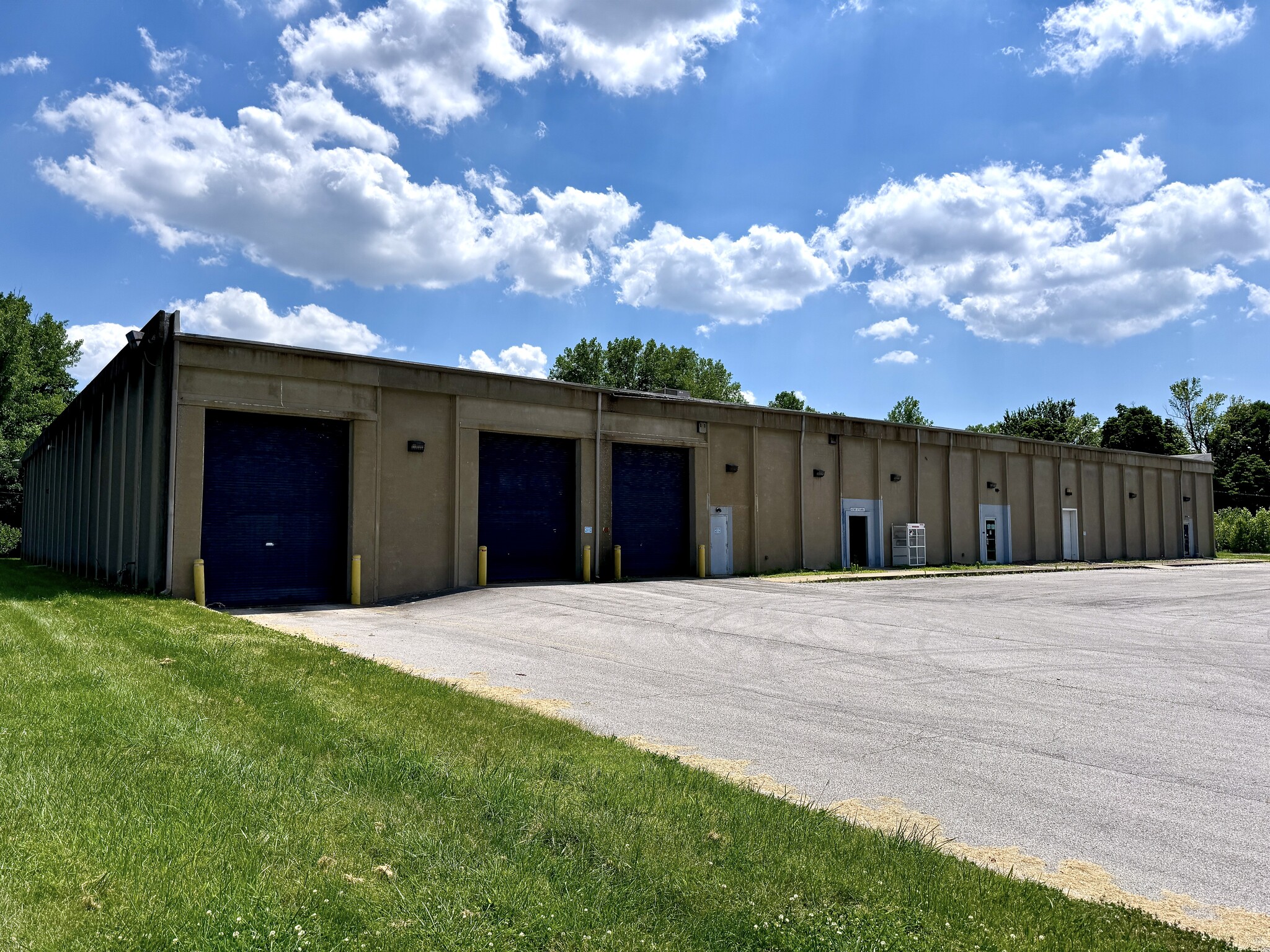 2800 Warehouse Rd, Owensboro, KY for Rent