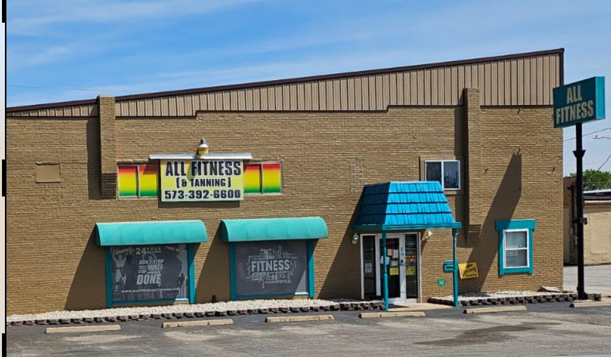 210 S Oak St, Eldon, MO for Sale