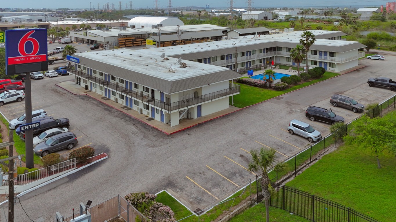 7404 Avenue J, Galveston, TX for Sale