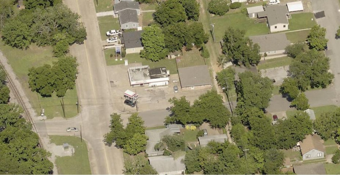 1201 W Crawford St, Denison, TX for Rent