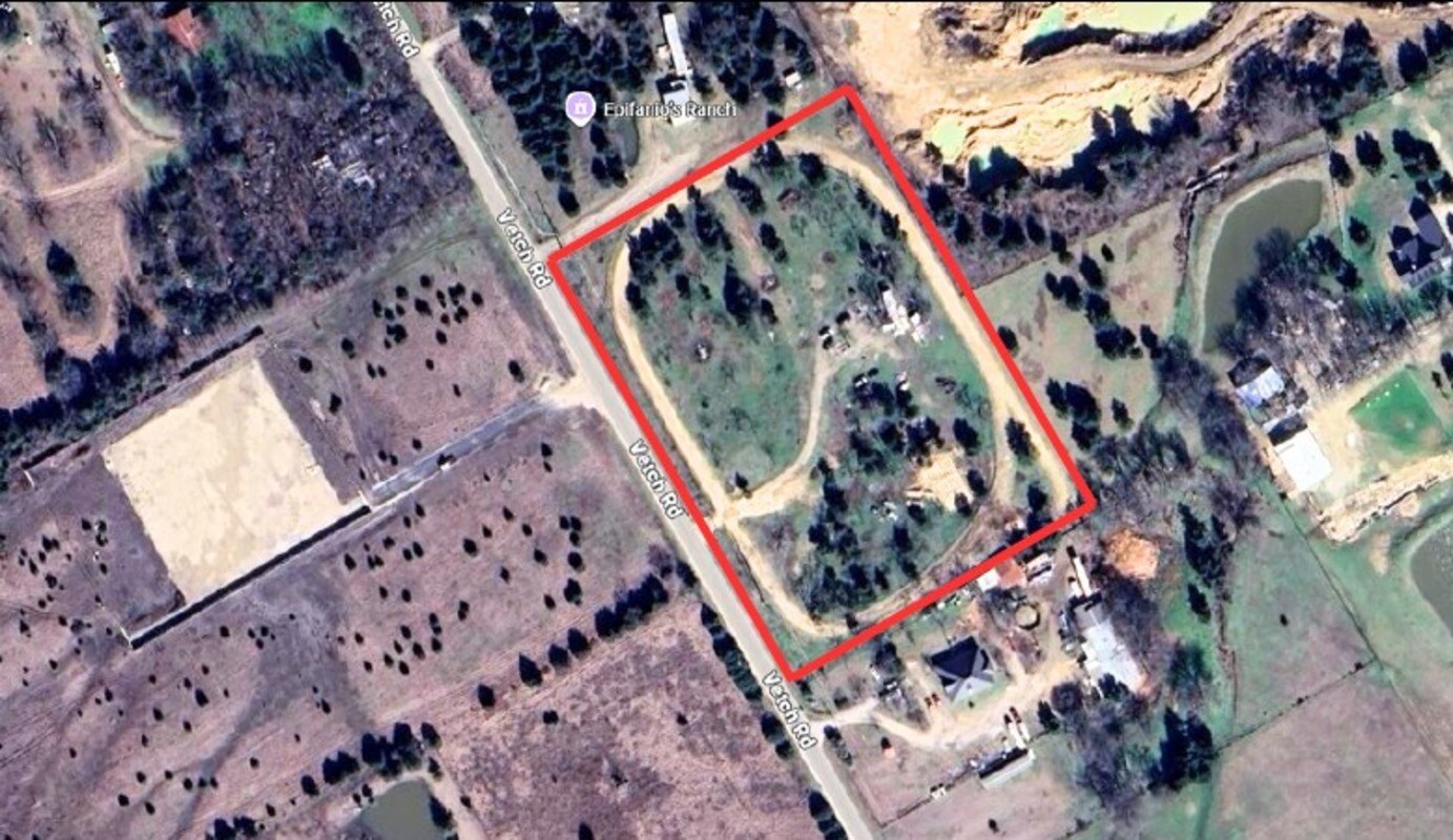 1400 Vetch Rd, Ferris, TX for Sale