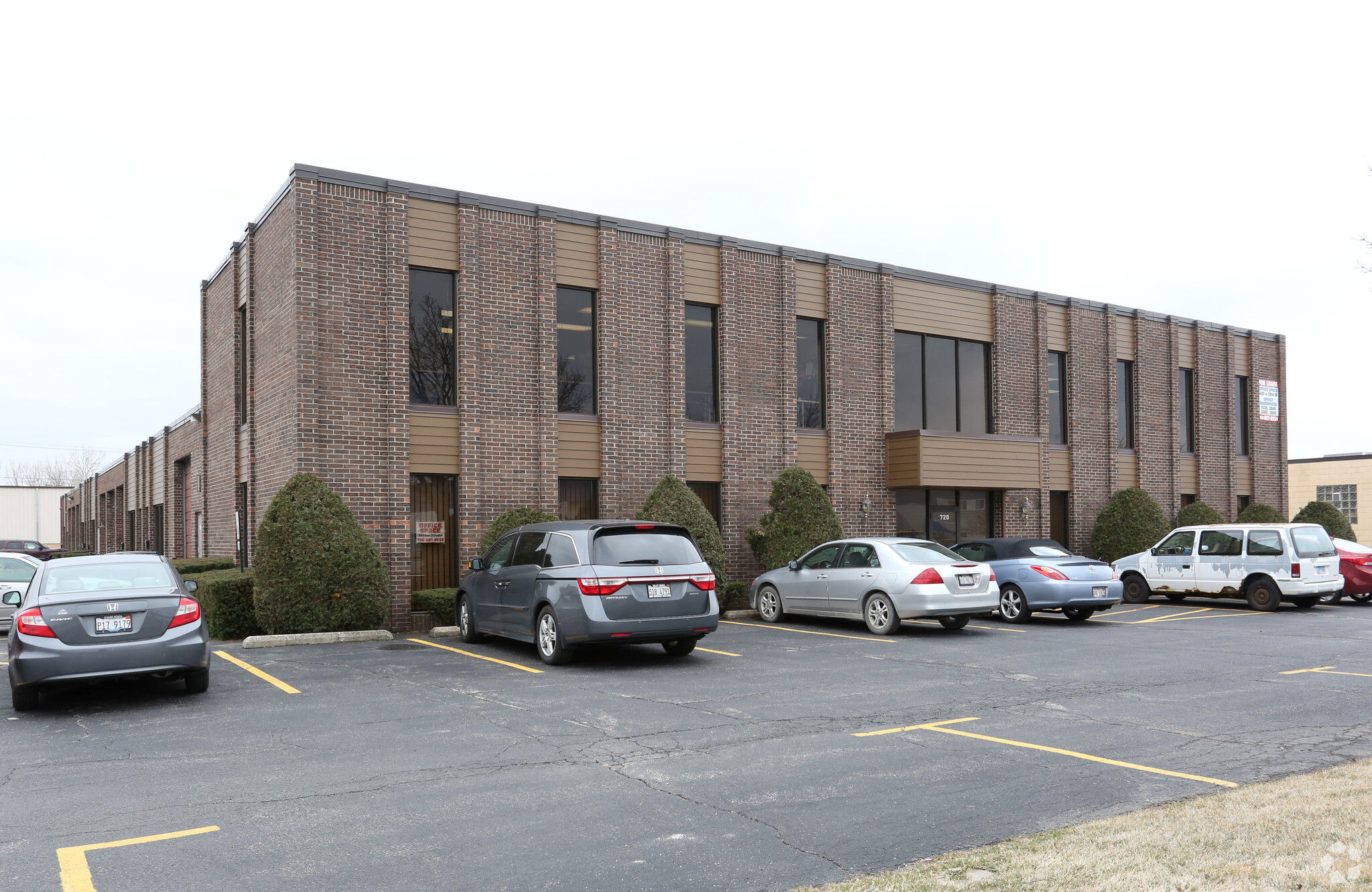 710-720 Industrial Dr, Bensenville, IL for Rent