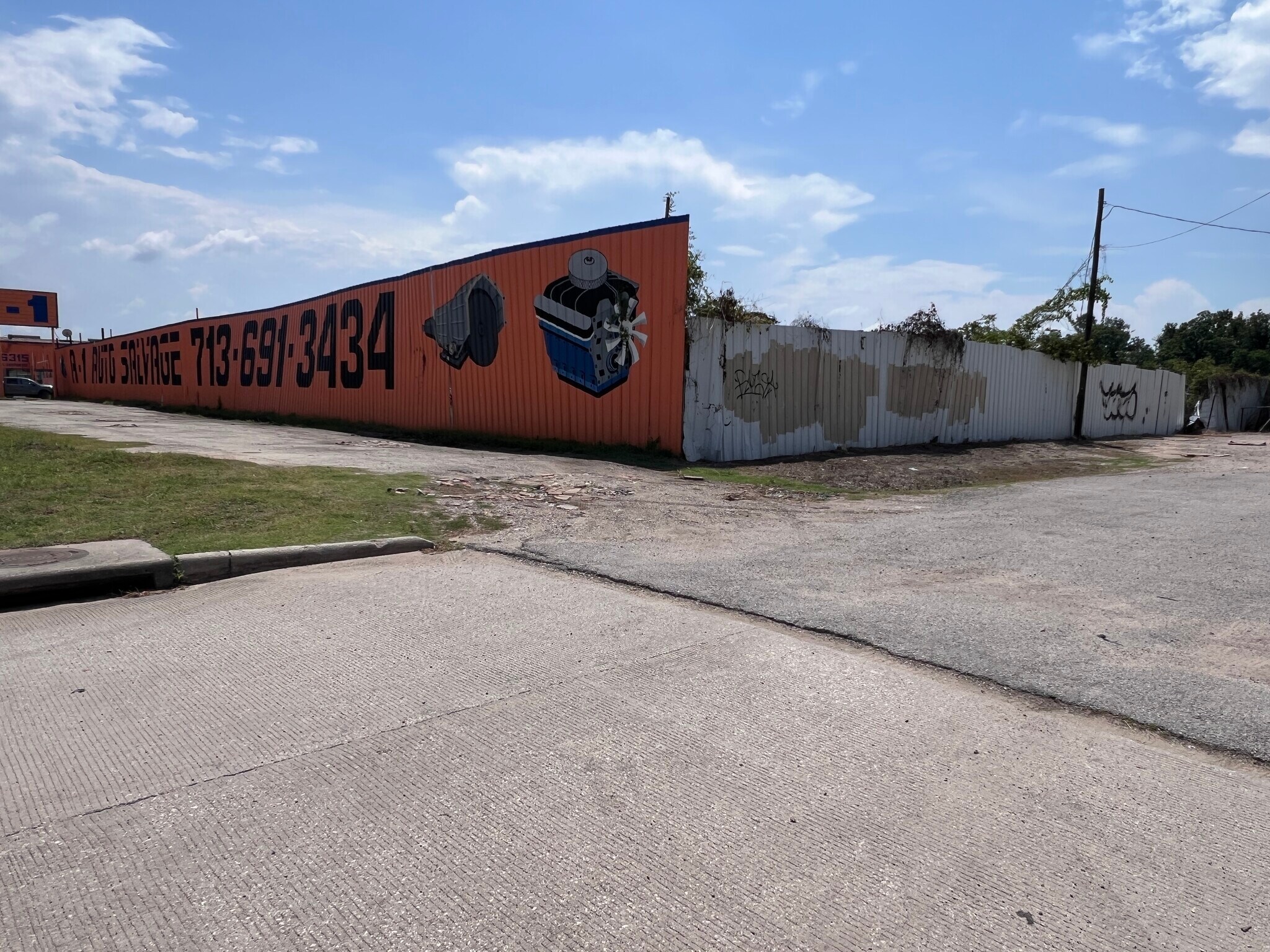 6315 N Shepherd Dr, Houston, TX for Sale