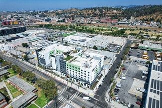 Los Angeles, CA Retail - 1457 N Main St