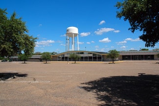 Lancaster, TX Retail - 630 W Pleasant Run Rd