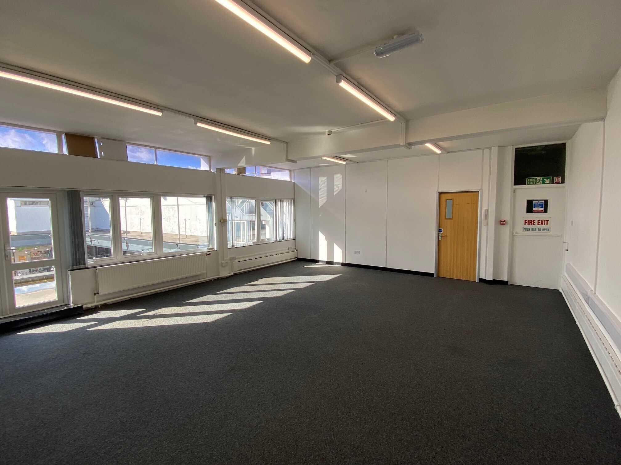 Village Sq, Stockport, GTM for Rent