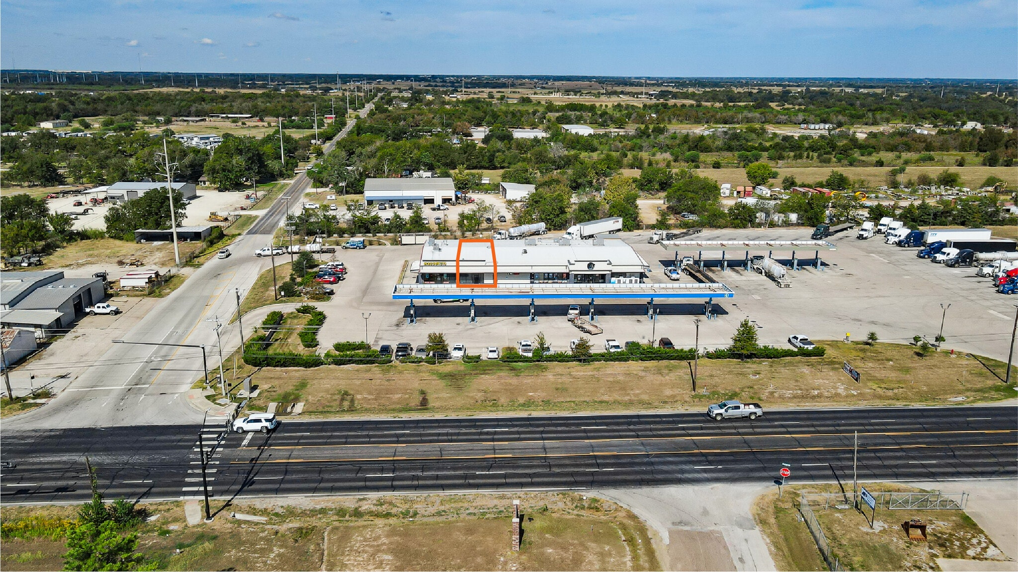 5943 E State Highway 21, Bryan, TX for Rent