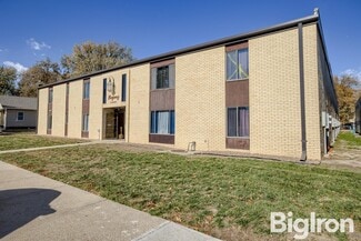 York, NE Apartments - 633 E 10th St