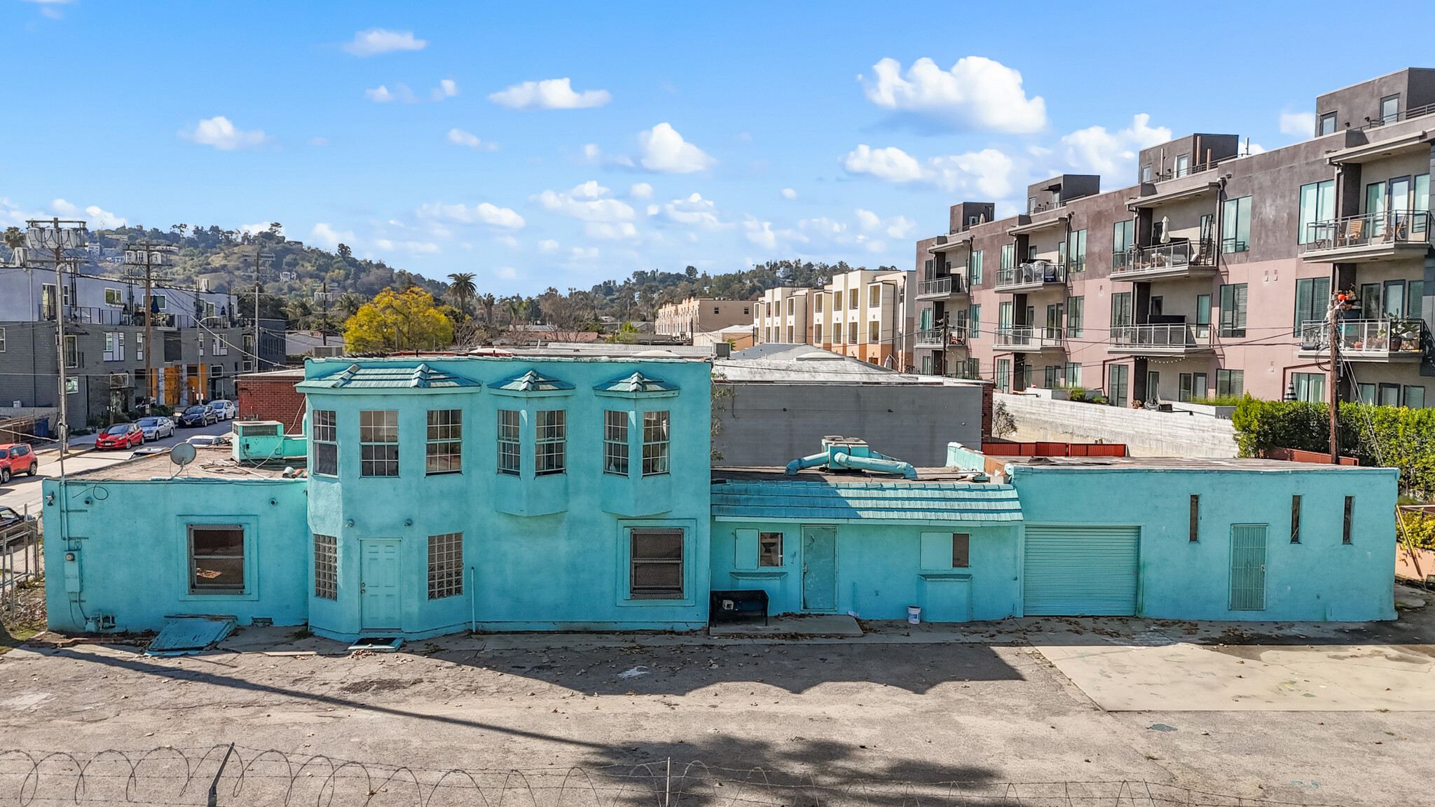 3051 N North Coolidge Ave, Los Angeles, CA for Sale