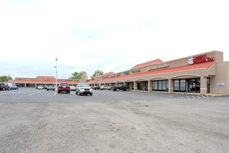 Broken Arrow, OK Retail - 915-1009 N Elm Pl