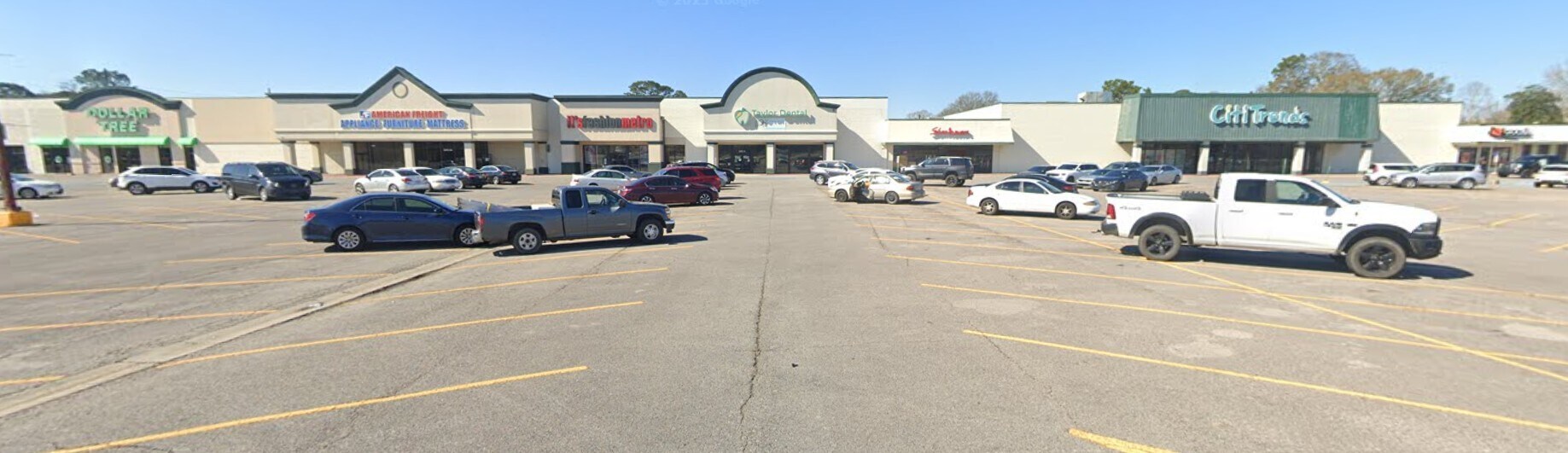 2001 NW Evangeline Trwy, Lafayette, LA for Rent