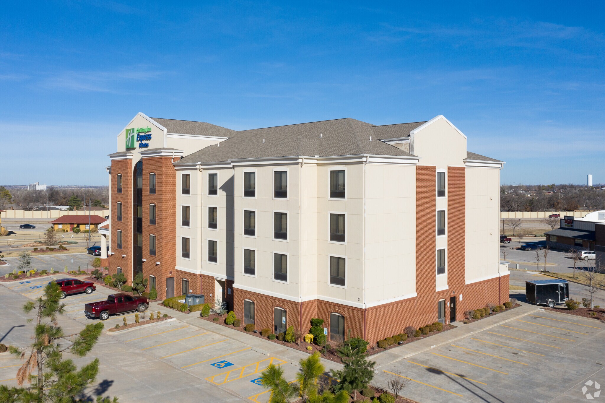 SE I40 & Garth Brooks Blvd Yukon, OK 73099 Shopping Center Property