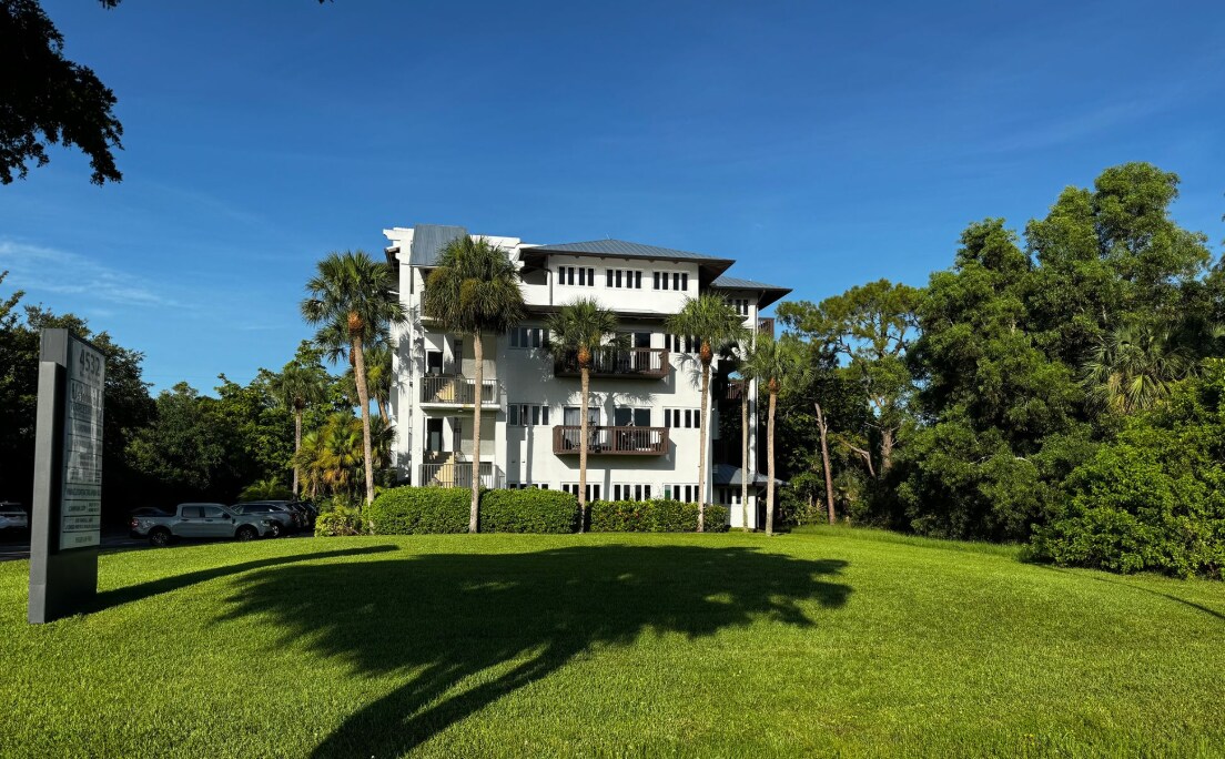4532 Tamiami Trl E, Naples, FL for Rent
