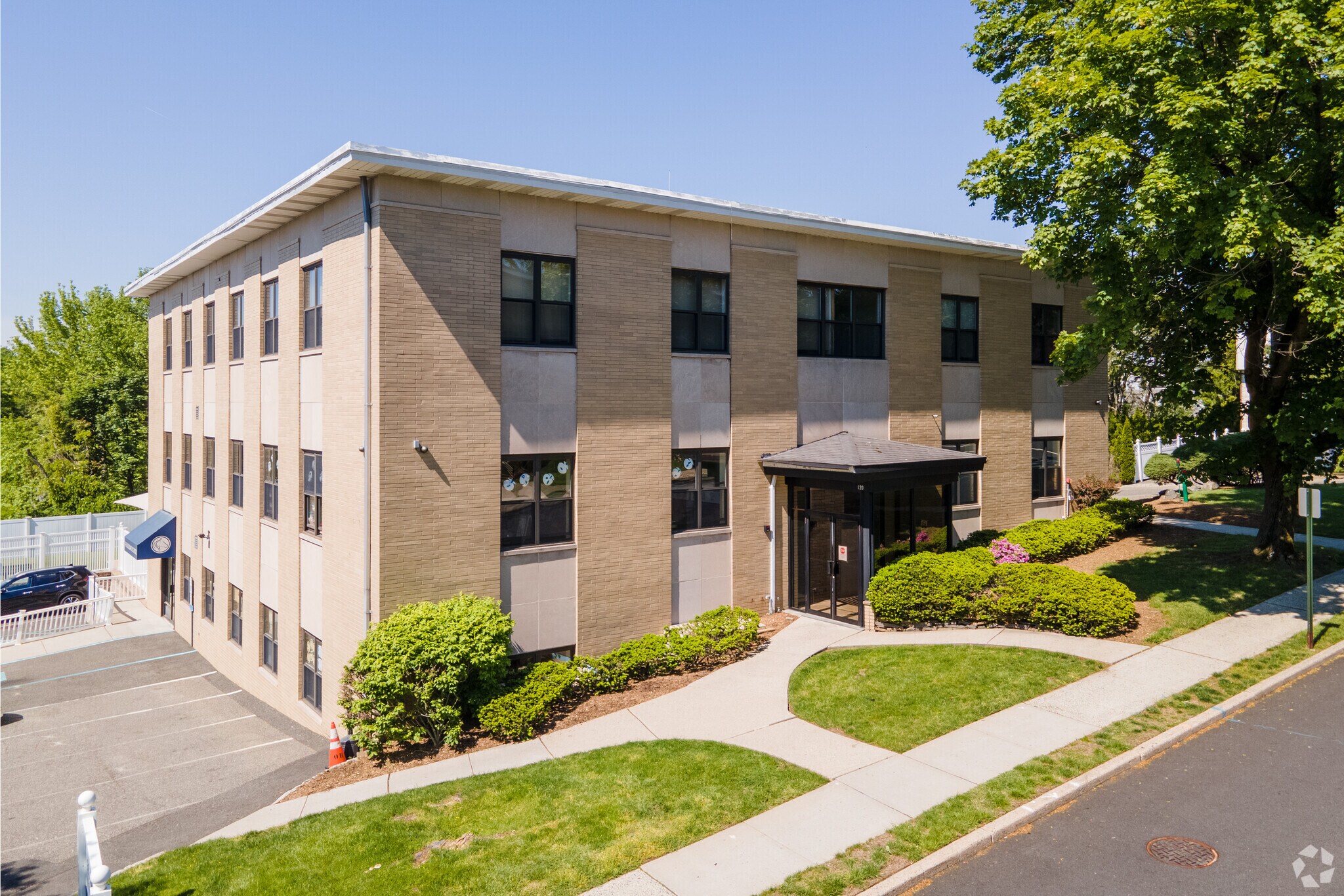 120 Charlotte Pl, Englewood Cliffs, NJ for Rent