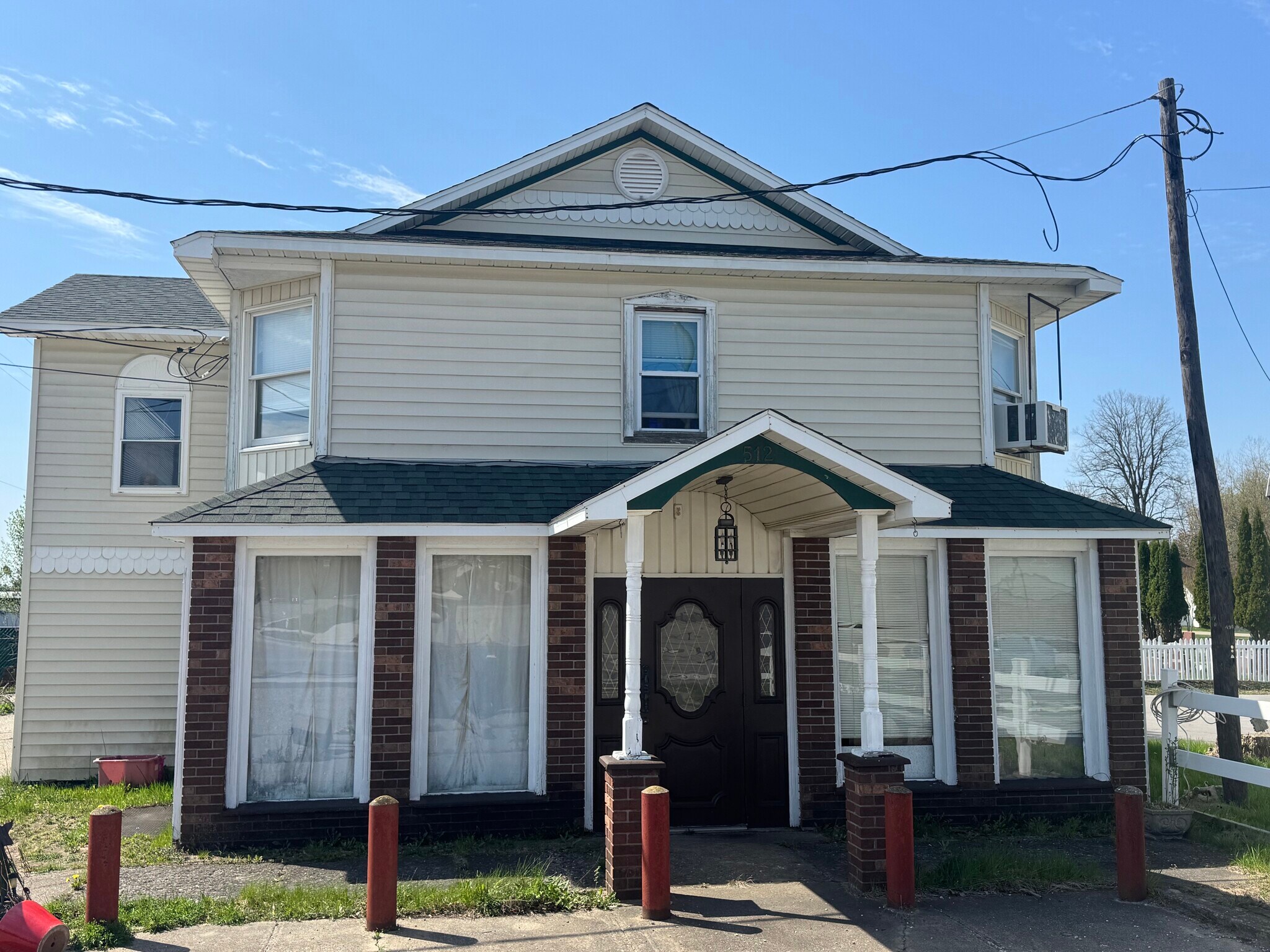 512 E Houghton Ave, West Branch, MI for Sale