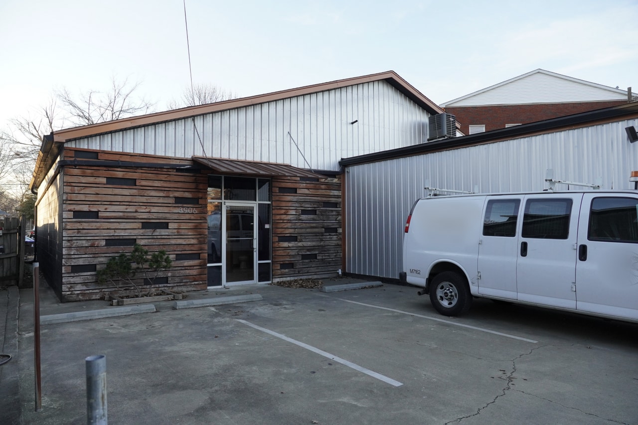 3906 S 3rd St, Louisville, KY for Sale